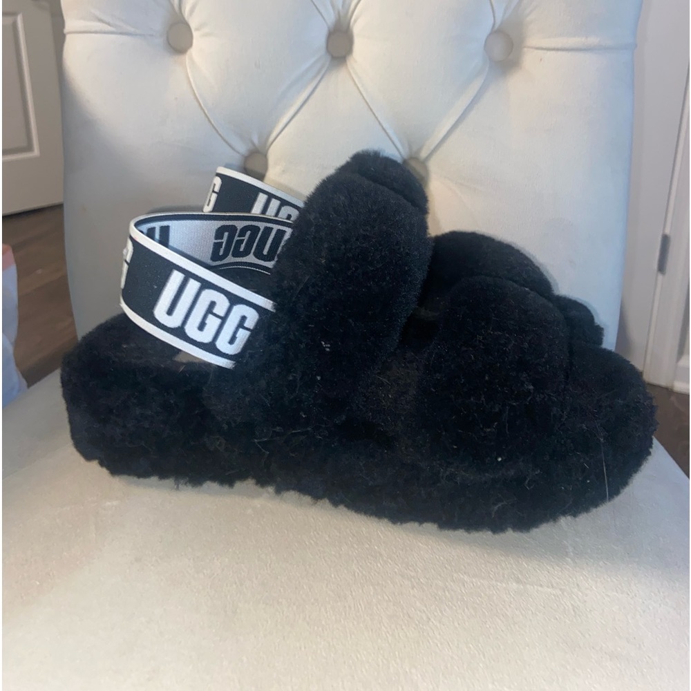 Women’s Ugg slippers